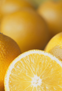 Oranges squeeze oranges,